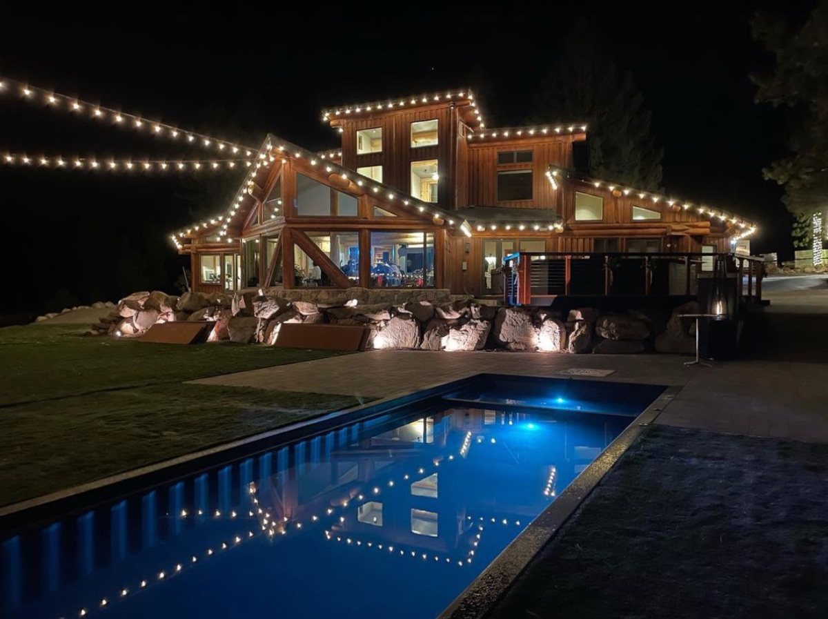 Austin Ridge marketing photo of the venue lit at night.